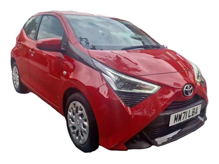 1.0 VVT-i x-play Hatchback 5dr Petrol x-shift Euro 6 (Safety Sense) (71 ps)